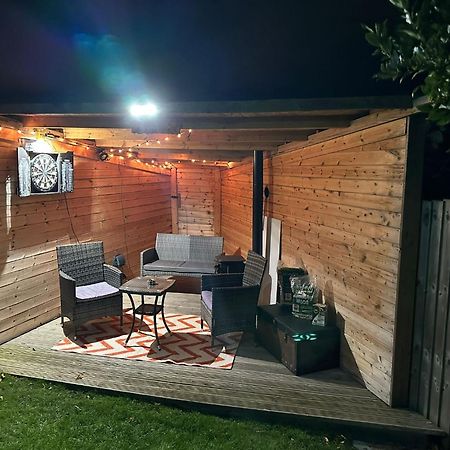 Offa'S Lodge Family Home Quiet Area With Sea Views Prestatyn Εξωτερικό φωτογραφία