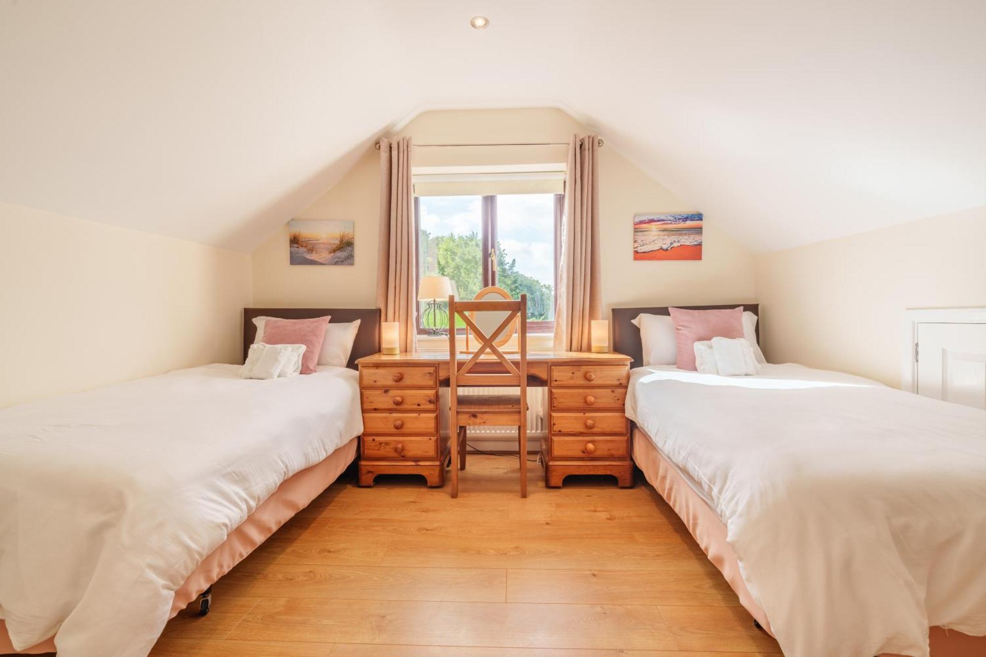 Offa'S Lodge Family Home Quiet Area With Sea Views Prestatyn Εξωτερικό φωτογραφία